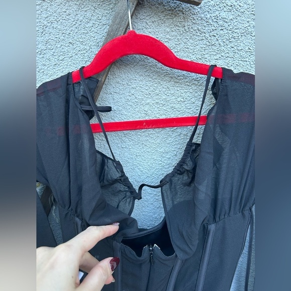 House of CB Gianna Dress in Black - Picture 10 of 11